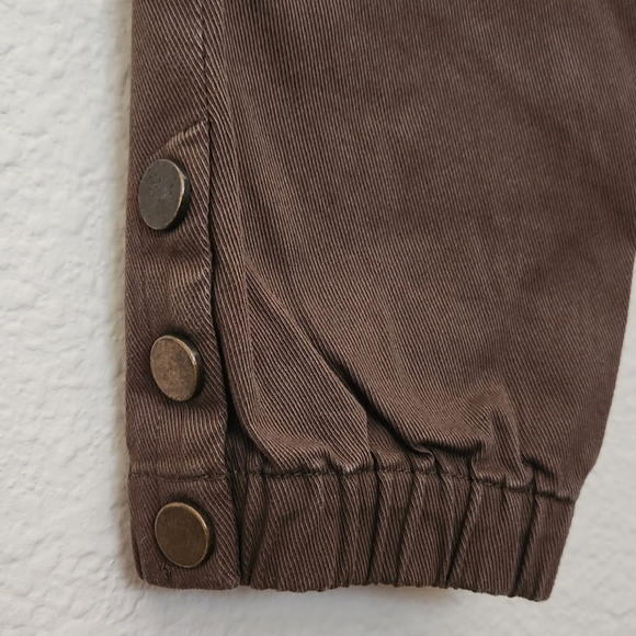 VERONICA Beard Field Cargo Pants - Picture 5 of 16